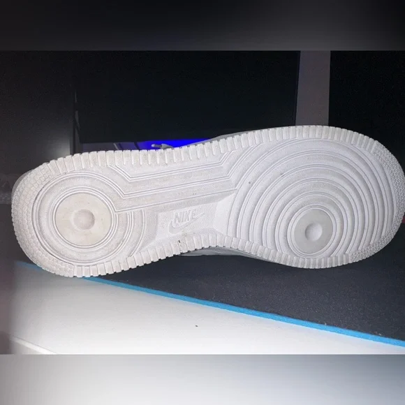 Nike Air Force 1 '07 Lows - Picture 13 of 14